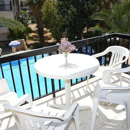 Odysseas & Eleni Aparthotel Polis