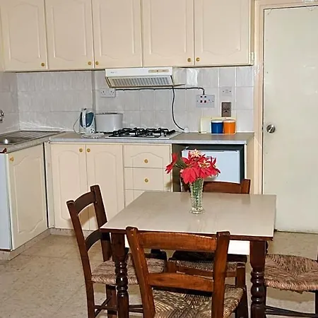 Hotel apartamentowy Odysseas & Eleni Polis