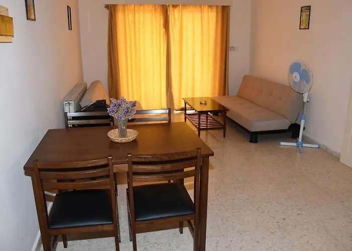 Odysseas & Eleni アパートホテル Polis