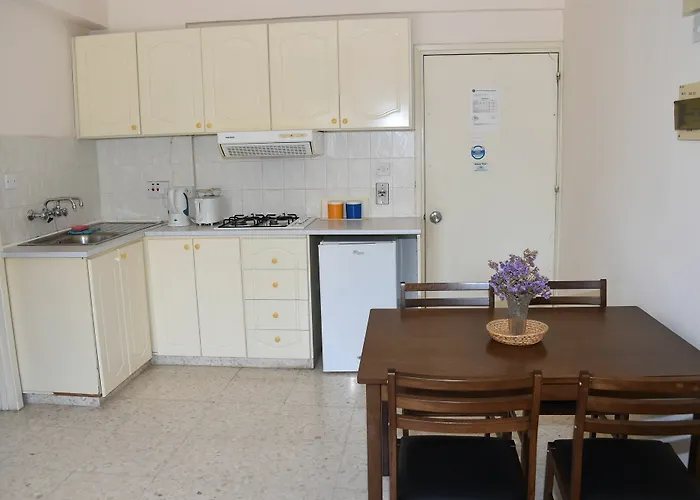 Odysseas & Eleni アパートホテル Polis