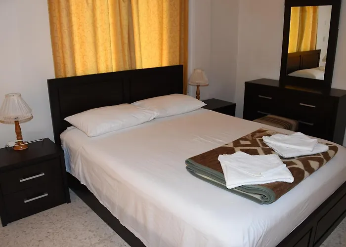 アパートホテル Odysseas & Eleni