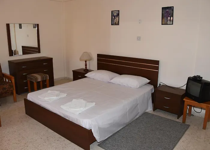 Odysseas & Eleni アパートホテル 4*